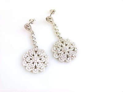 model Brilliant zilveren oorringen zilveren oorbellen gezet met cubic zirconia