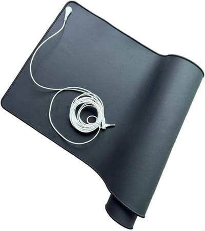 Aardingsmat - Geleidende Mat - Ontspanning & Slaap - Inclusief 4.5m Kabel - 60 x 90 cm - Zwart