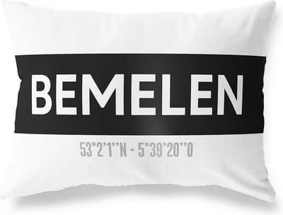 Tuinkussen BEMELEN - LIMBURG met coördinaten - Buitenkussen - Bootkussen - Weerbestendig - Jouw Plaats - Studio216 - Modern - Zwart-Wit - 50x30cm