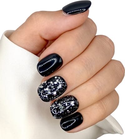Zwart Glitter Press on Nails - Kort Naturel - Plaknagels - Accessoires Feestdagen - SD Press on Nails - Nagelset B-36