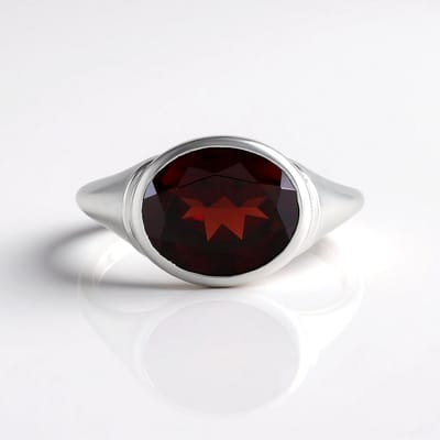 Cavill - Zilveren Ring 925 Sterling - Mozambique Granaat 4,92 ct - Platina Gecoat - Ovaal Slijpsel - Rood Edelsteen - Luxe Sieraad Maat 18 19 20