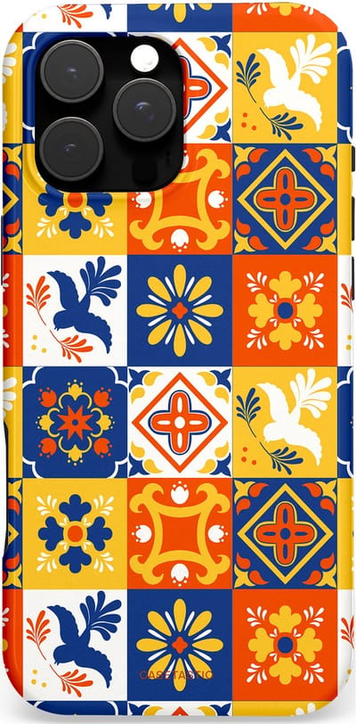 Casetastic hoesje geschikt voor Apple iPhone 16 Pro Max - MagSafe - Dubbellaagse bescherming - Mediterraanse Tegels - Fashion Case - Oranje Donkerblauw Geel Crème