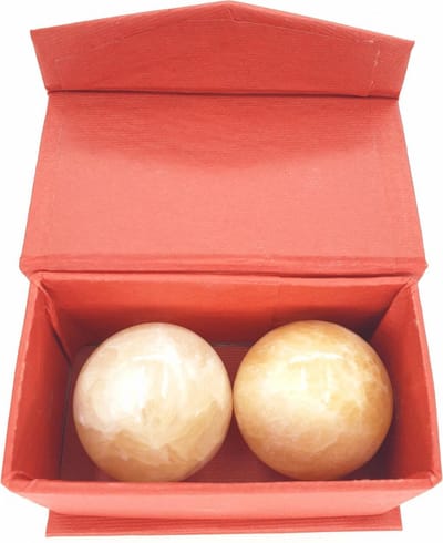 Set van 2 stuks Chinese Meridiaankogels marmer kleur geel 4 cm