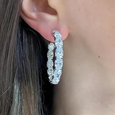 Huitan Luxe Grote Hoop Oorbellen Vol met Zirkonia's Sprankelende Modieuze Dames Cirkel Oorbellen Piercing Statement Sieraden black