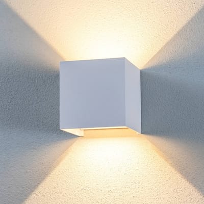 Lindby LED buiten wandlamp Nivar, hoekig, wit, 10 cm, IP54