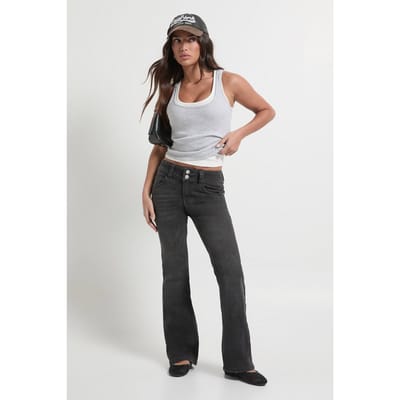 boohoo Dames Petite jeans met lage taille, dubbele knopen en uitlopende pijpen | Washed Black | Maat: 16