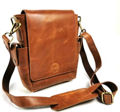handtas- kalfsleder - Vierkant tassie - small but handy -  praktisch en handig - pellericca