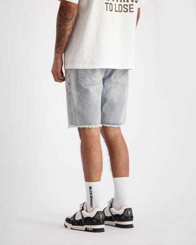 CUT OFF DENIM SHORTS
