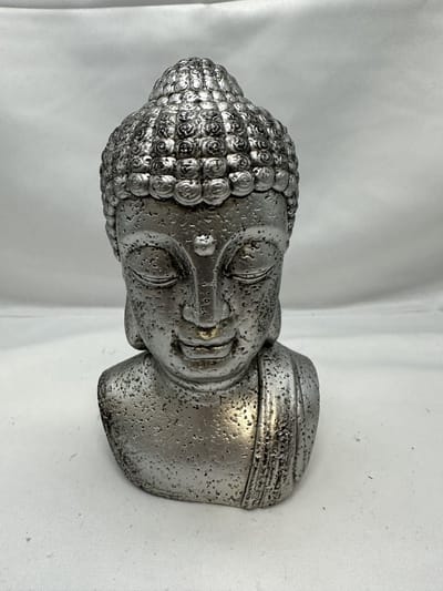 Decoratieve Boeddha - zilver - hoogte 17 cm x 10 x 6 cm - polyresin - Woonaccessoires - Decoratieve beelden