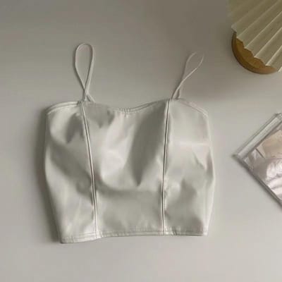 PU Leer Camisole Vest Dames Elastische Band met Borstkussen Kort Onderhemd Crop Top Stiksels Slim Tanktop Ademend Koel Steetwear Camisole M wit
