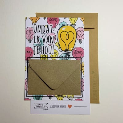 Geldkaart met mini Envelopje -> Liefde Valentijnsdag - No: 01 (Omdat van je hou-Lampjes-hartje) - LeuksteKaartjes.nl by xMar