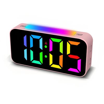 Ynkkvre - Digitale Wekker met Dubbel Alarm – Instelbaar Volume & Helderheid – LED Display met Nachtlamp in Meerdere Kleuren – Snooze Functie & Geheugenback-up-roze