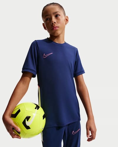 Nike Academy Shirt Kids – Voetbalshirt voor Kinderen met Dri-FIT Technologie – Ademend Sportshirt voor Training, Wedstrijd & Gym
