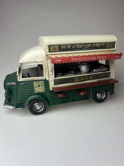 Ice cream foodtruck Citroën HY donkergroen