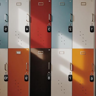 Aluminium Gegraveerde Nummer Labels met Sleutelhangers voor Sleutels van Studentenwoningen en Keukenkasten - Zwart