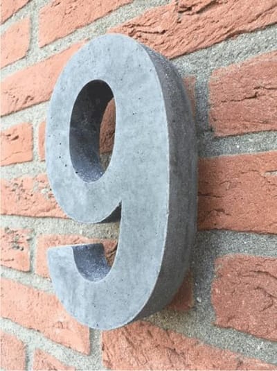 Betonnen huisnummer, hoogte 20cm, huisnummer beton cijfer 9