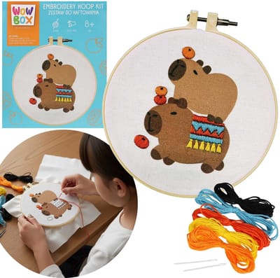 Wow Box - Vrolijke CAPIBARAS Borduurpakket, creatief pakket met borduurring 8+