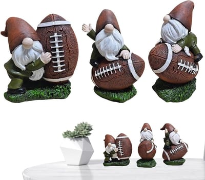 Voetbal Speler Kabouter - Sportbeeldje Gnome - Decoratie Huis - Realistische Details - 10.4D x 13.5W x 10.4H cm - Meerkleurig