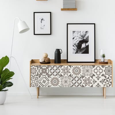 Decoratieve meubelstickers - 24 authentieke Bella cementtegel meubelstickers - 24 stickers 10x10cm