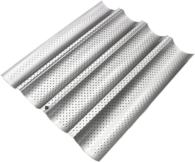 Dailygoods- Baguette Bakvorm - Hoogwaardig Koolstofstaal - Antiaanbaklaag - Voor 4 Baguettes - Afmetingen 38 x 32,5 x 2,5 cm - Gelijkmatige Warmteverdeling - Bakplaat