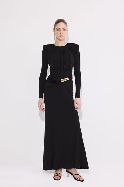 Touché Privé - Maxi jurk met gouden accessoires - Zwart - Dames