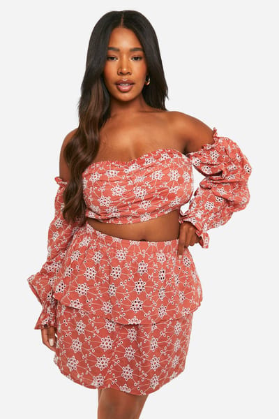 boohoo Dames Plus Broderie gelaagde rucherok | Rust | Maat: 24