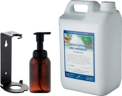 Zeepdispenser 300 ml amber bruin hervulbaar + 5 liter Bodylotion Zen Moment navulling (inclusief beugel)