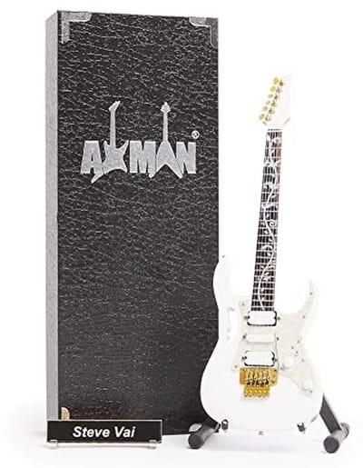 Miniatuur Gitaar Replica - Handgemaakte Sier 1/4 Schaal voor Muziekliefhebbers - Inclusief Display Box en Naamlabel