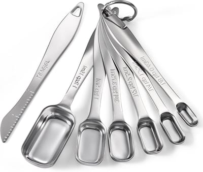 Set van 7 RVS Maatlepels met Lange Handgreep en Nivelleermechanisme voor Koken en Bakken, Perfect voor Specerijpotten en Nauwkeurige Maatvoering