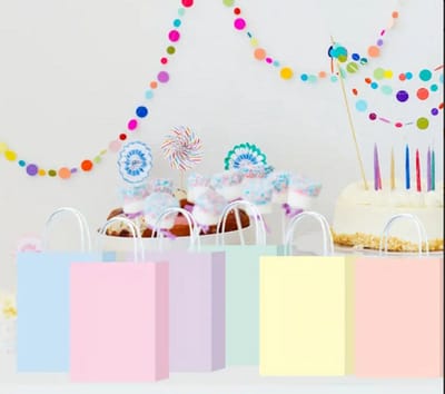 Papieren Uitdeeltasjes - Stevig Papier - Traktatie Zakjes - Papieren Tasjes - Cadeau Zakjes - Uitdeelzakjes - 6 Verschillende Pastel Kleuren - Kraftpapier Draagtas - DH collection