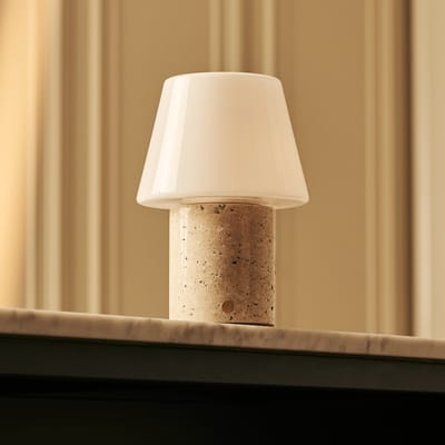Tavellio Hooch Draadloze Tafellamp – H22 – Travertine en Glas – Tot 100 uur – Beige