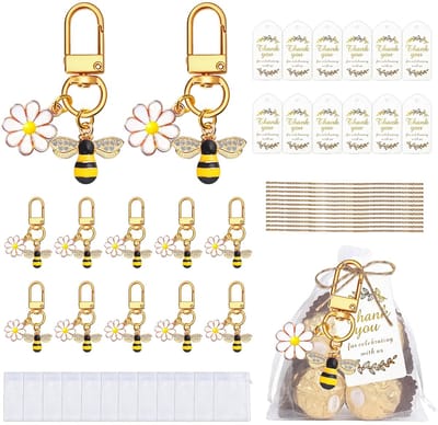 Dailygoods- Voetbalschoenen Sleutelhanger - 10 Stuks - Sleutellabels - Henneptouw - Zinklegering - Organza Tas - Krasbestendig