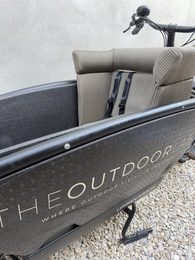 The Outdoor Lab - bakfietskussen - Urban Arrow Family & FamilyNext - all weather - rib taupe - bakfiets kussen