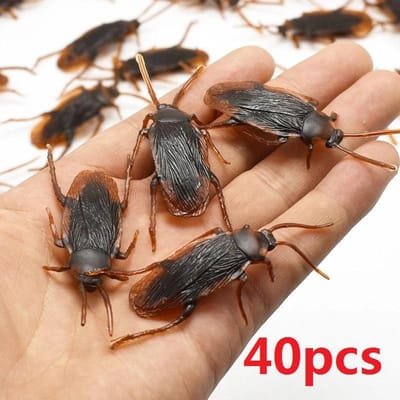 5-50 stuks Halloween gadget Plastic Kakkerlakken Grappige Decoratie Rekwisieten Rubberen Speelgoed Gags Praktische Grappen Speelgoed Plastic Insecten Kakkerlak
