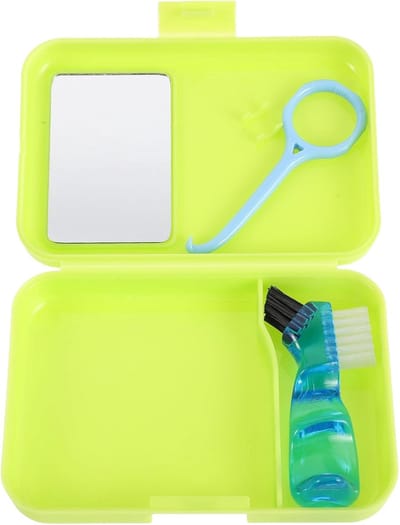 Retainer Opbergdoos - Prothesehouder Gebitsbakje - Hygiënisch Opbergen - Lekvrije Reisafsluiting - 11.3 x 7.8 x 2.8 cm - Groen