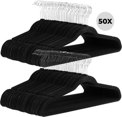 Lomera Anti-Slip Kledinghangers - Kledinghangers Met Broeklat - Kleerhangers - Zwarte Kledinghangers - Ruimtebesparende Hangers - Ultradunne Hangers - Set Van 50 Stuks - Verchroomde Haak - 360 Graden Draaibare Haak - Kleding Hangers