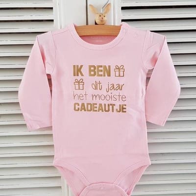Rompertje met tekst meisjes cadeau eerste Moederdag liefste mama Vaderdag papa Ik ben dit jaar het mooiste cadeautje | Lange mouw | roze | maat 62/68 Geboorte Cadeau / Kraamcadeau Baby gender reveal licht rose