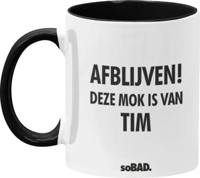 Afblijven! Deze mok is van [naam] mok zwart/wit - gepersonaliseerd - soBAD. | Mug | Tekst | Collega | Kantoorhumor | Theemok | Koffiemok | Koffiebeker | Vaatwasbestendig
