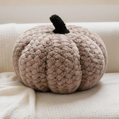 Nieuw Mode Pluche Pompoenkussen Zacht Geruit Kussen Schattige Kleurrijke Pompoen Pluche Knuffels Sierkussen Voor Bank Slaapkamer Decoratie 28cm bruin