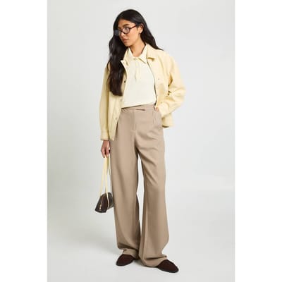 Dames Tall Boohoo Basics Getailleerde Wijde Pijpen Broek | Taupe | Maat: 38