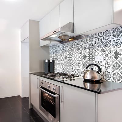 Zelfklevende tegelmuurstickers voor keuken en badkamer - 24 Azulejos Riviera tegelstickers - 24 stickers 10x10cm