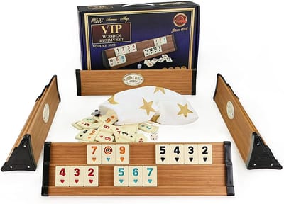 Compacte Rummy en Okey Set met Melamine Stenen en Houten Stands
