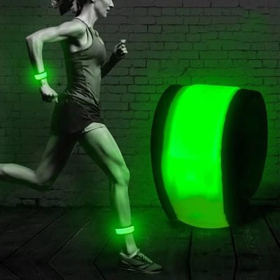 CHIBAA OPLAADBAAR LED LIGHNTNING BAND GROEN|3 standen | Reflecterende Hardloop Verlichting - Hardloop | Running Safety Led Light/ Reflecterende armband led/ veiligheidsverlichting/ Hardloop verlichting/ USB OPLAADBAAR / Sportarmbanden|