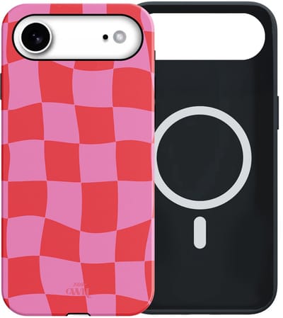 xoxo Wildhearts siliconen hoesje geschikt voor iPhone 17 Air MagSafe hoesje - Drunk In Love - Double Layer - Magnetisch telefoonhoesje - Magneet case - Backcover met dubbele beschermlaag - Golvend blokjes patroon - Golven print - Roze / Rood