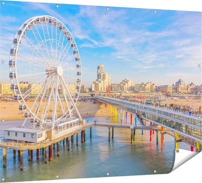 Gards Tuinposter Scheveningen Pier met de Ferris Wheel - Reuzenrad - 160x120 cm - Tuindoek - Tuindecoratie - Wanddecoratie buiten - Tuinschilderij