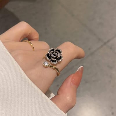 Koreaanse Zwarte Roos Vormige Metalen Opening Ringen voor Vrouw Meisjes Mode Luxe Zirkoon Verstelbare Wijsvinger Ringen Sieraden Party zwart