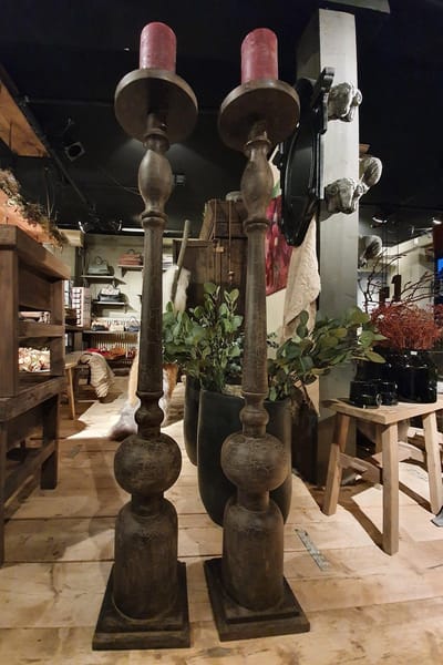 Kandelaar| vloerkandelaar| houten vloerkandelaar in kleur bruin craquelé| hoogte 130 cm| MAART 2025 WEER LEVERBAAR!!!!!