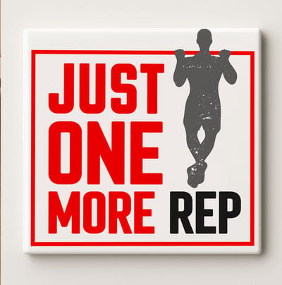 Just One More Rep Keramische Tegel – 15x15 cm Motiverende Fitness Wandtegel – Perfect Cadeau voor Sportschoolliefhebbers & Thuis Workout Decoratie