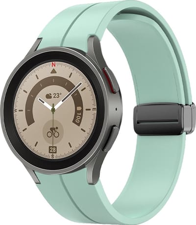 By Qubix - D-buckle sportbandje 20mm - Lichtgroen - Geschikt voor Samsung Galaxy Watch 7 (40 & 44mm) - Galaxy Watch FE - Galaxy Watch 6 - Galaxy Watch 6 Pro - Galaxy Watch 5 - 5 Pro - Galaxy Watch 4 - 4 Classic