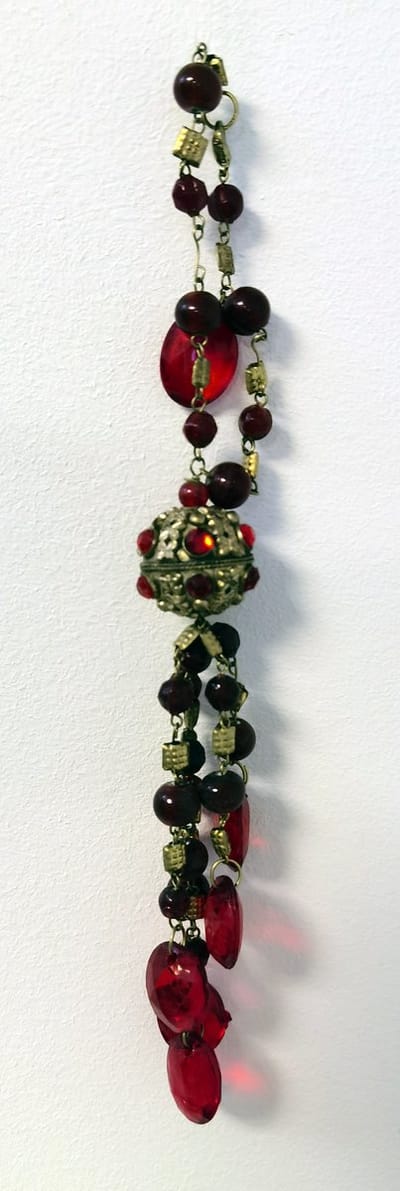 Decoratie - Hanger - Riverdale - Ibiza - Goud - 25x3cm. - Rood - Sfeervol - Hand gemaakt.